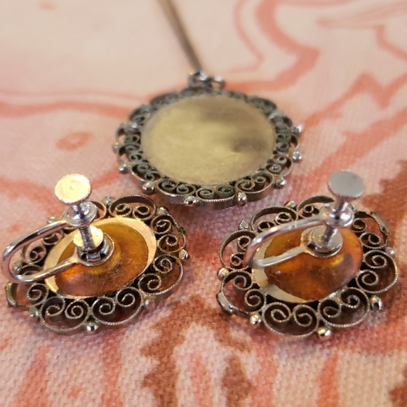 Vintage Flower Petit Point. Cross Stitch. Pretty - Picture 4 of 8